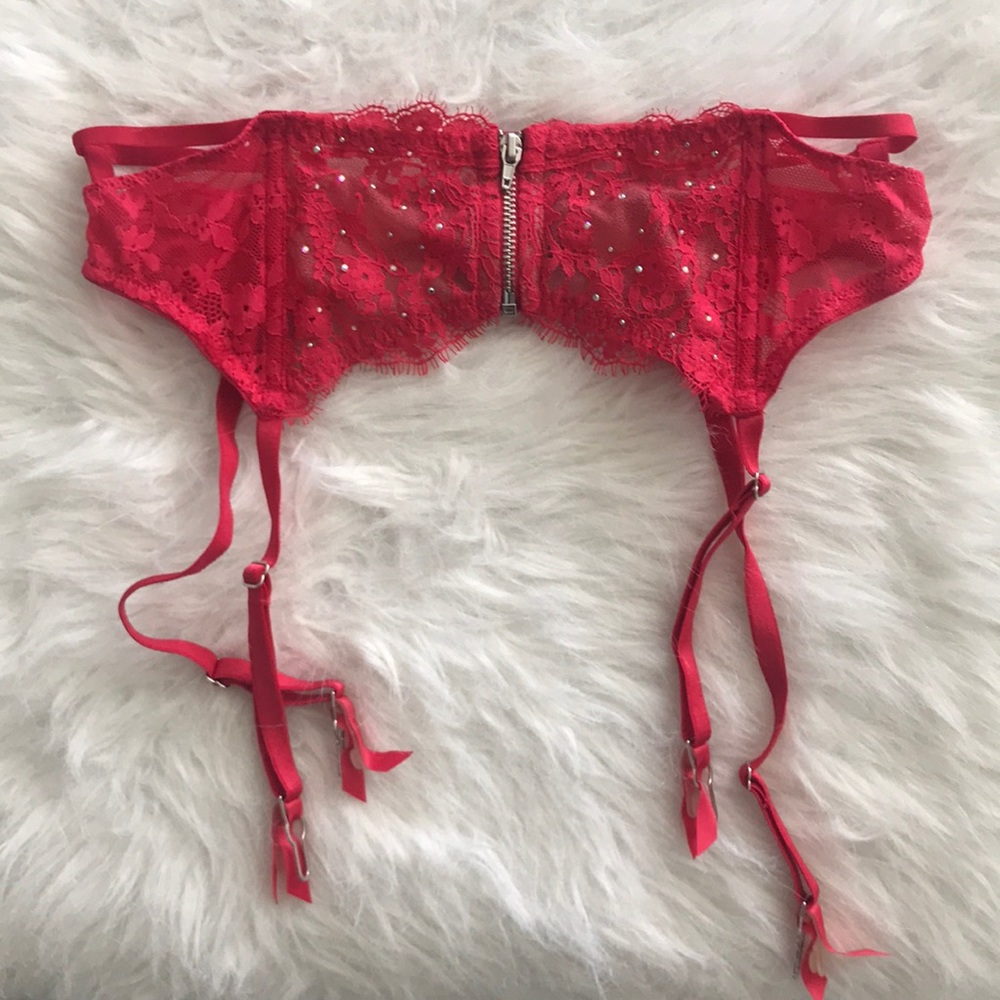 VICTORIA SECRET GARTER